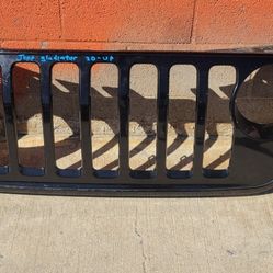 2020 Jeep Rangler Grille