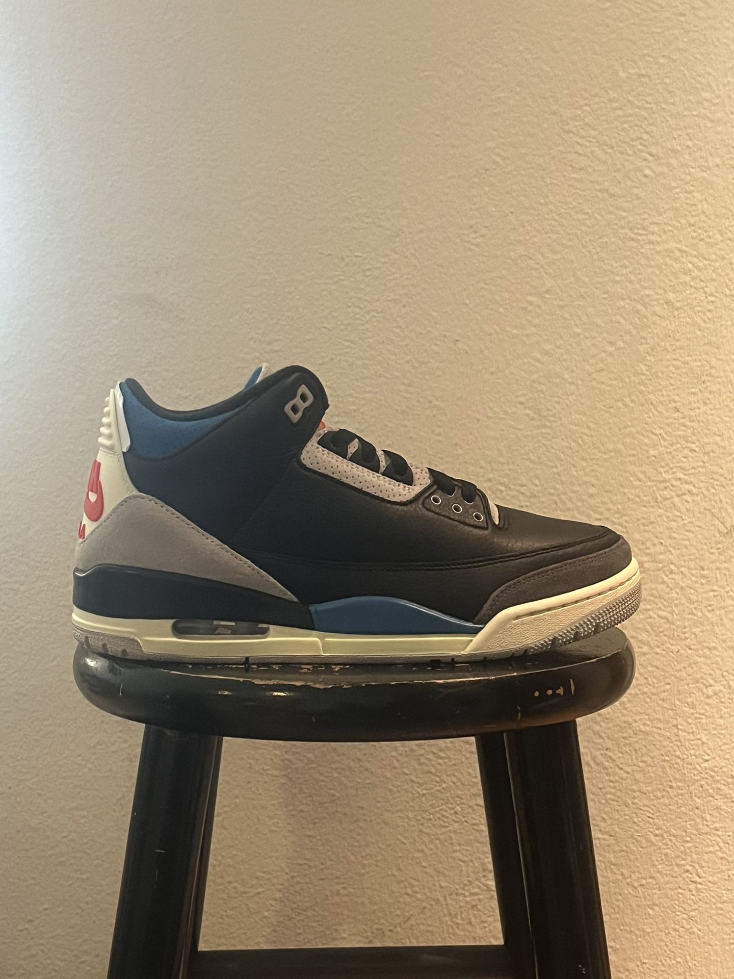 New Jordan 3 Rare Air Size 9