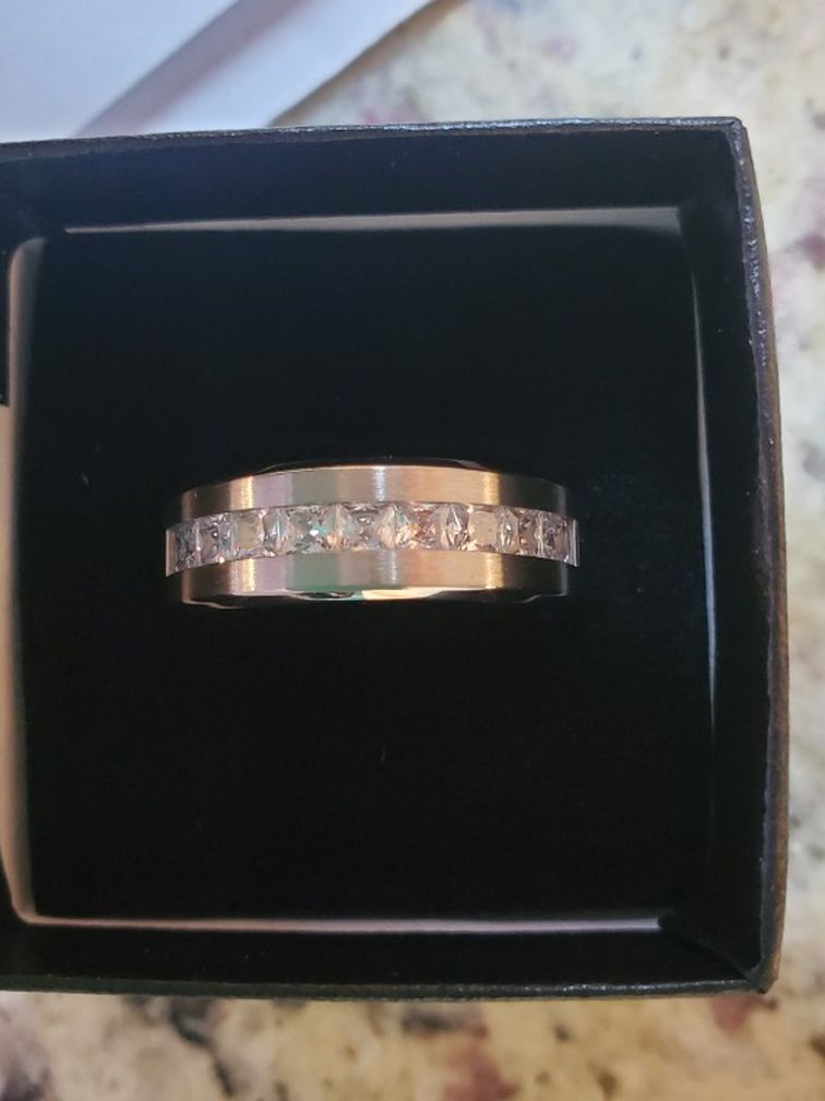 Men's Titanium Wedding Ring