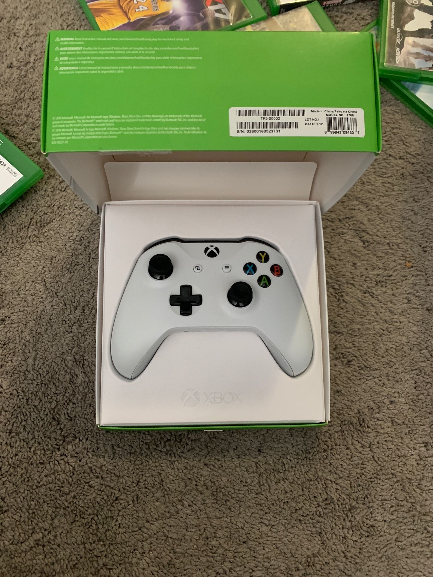 White Xbox One controller (Broken Sync Button) is fixable for Sale in