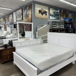 Queen Solid Wood Bedroom Set In Stock For Fast Delivery 