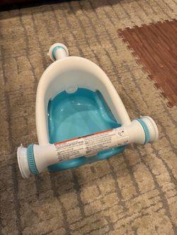 Baby bath tub