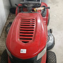 Troy bilt riding mower 