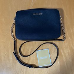 Michael Kors Jet Set East West Black/Gold Leather  Cross Body Bag