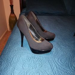 black platform heels size 7.5
