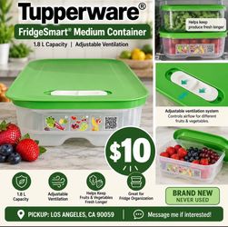 🥬🍓 BRAND NEW TUPPERWARE® FRIDGESMART® MEDIUM CONTAINER 💰 $10 Brand new, never used Tupperware® FridgeSmart® Medium Container — designed to help f