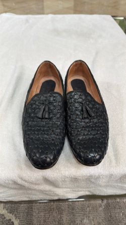 Oraby navy shoes maid in Egypt 100% real leather size 10 original price $150 I’m asking for &70