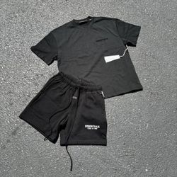 Full Essentials Sets Shorts And Tee Shirt CHECK DESC