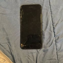 iPhone SE (broken, Screen Doesn’t Work)