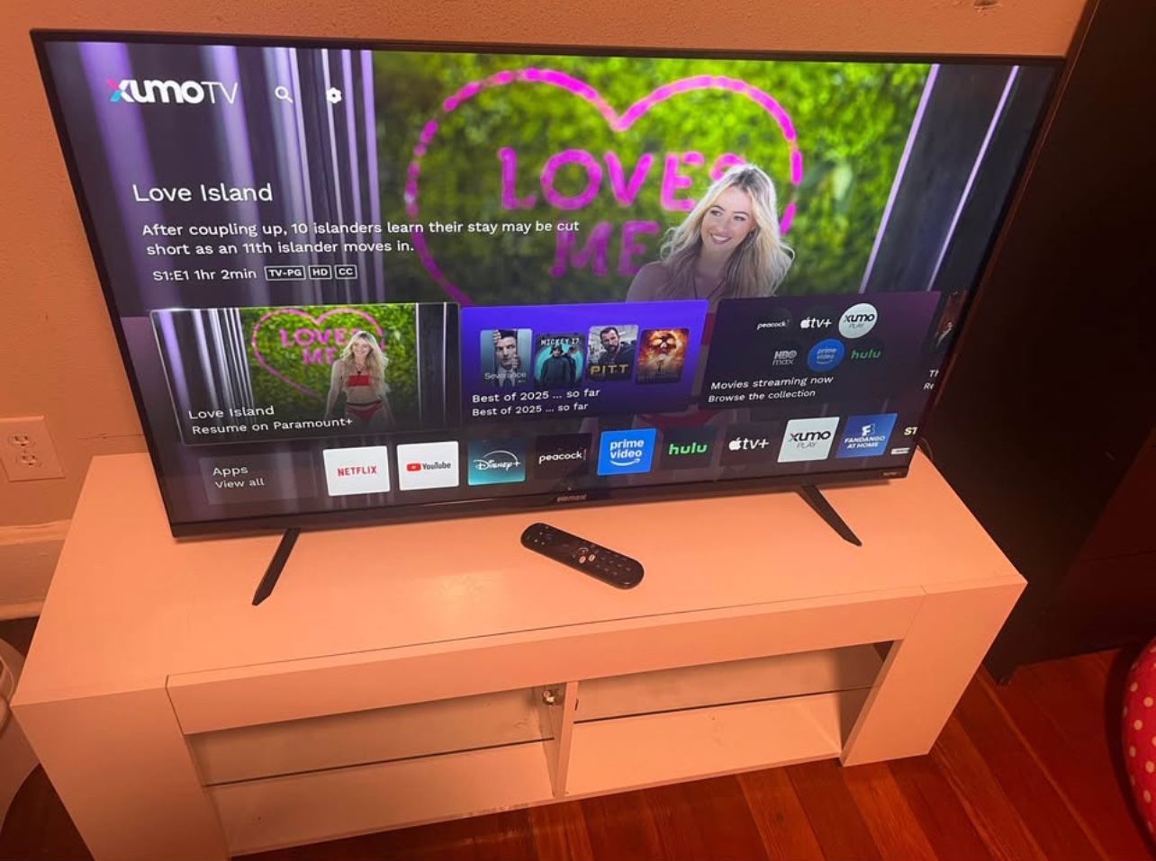 LED Tv Stand + 55in Tv