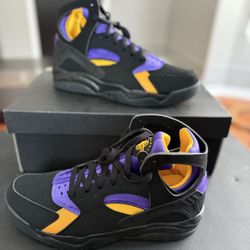 Nike Air Flight Huarache Laker Away