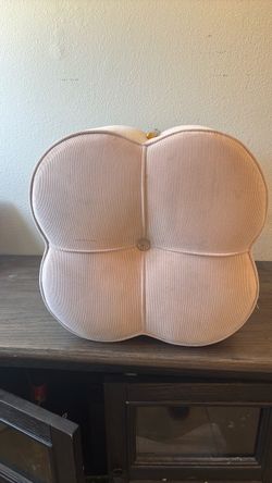 Small light pink vanity chair