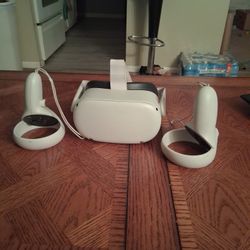 Meta Quest 2 VR headset 128GB with both controllers (used)