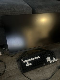 Pc Monitor & Keyboard 