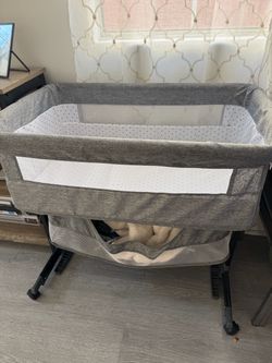 Baby Bassinet with Storage Basket