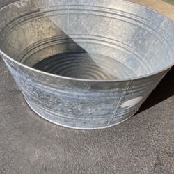 Large wash bucket