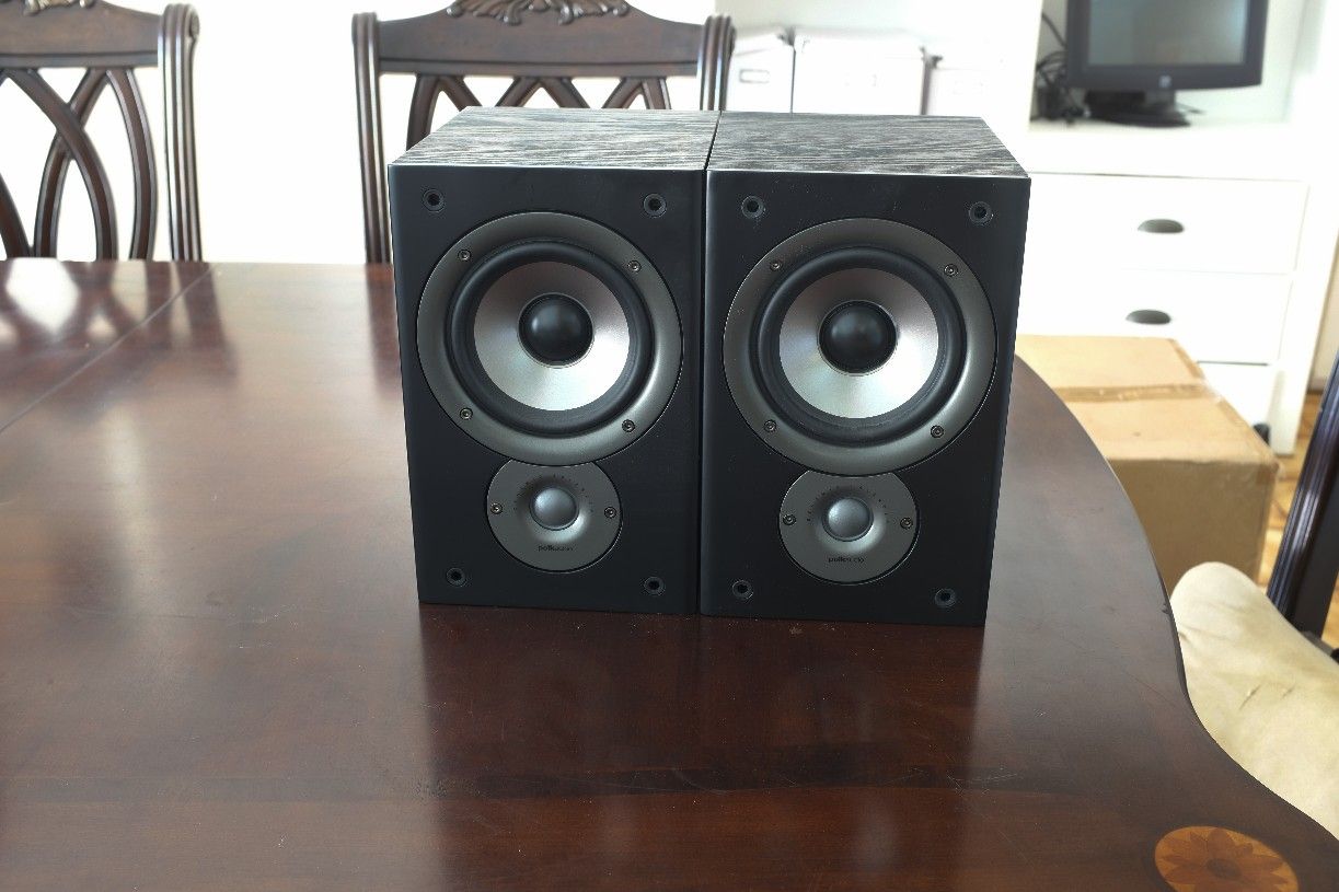 
Polk Audio Monitor30 Series II Two-Way Bookshelf Loudspeaker Pair ($50) 