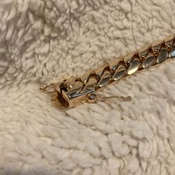 Gold Cuban Link Solid 202 Grams Mint Condition