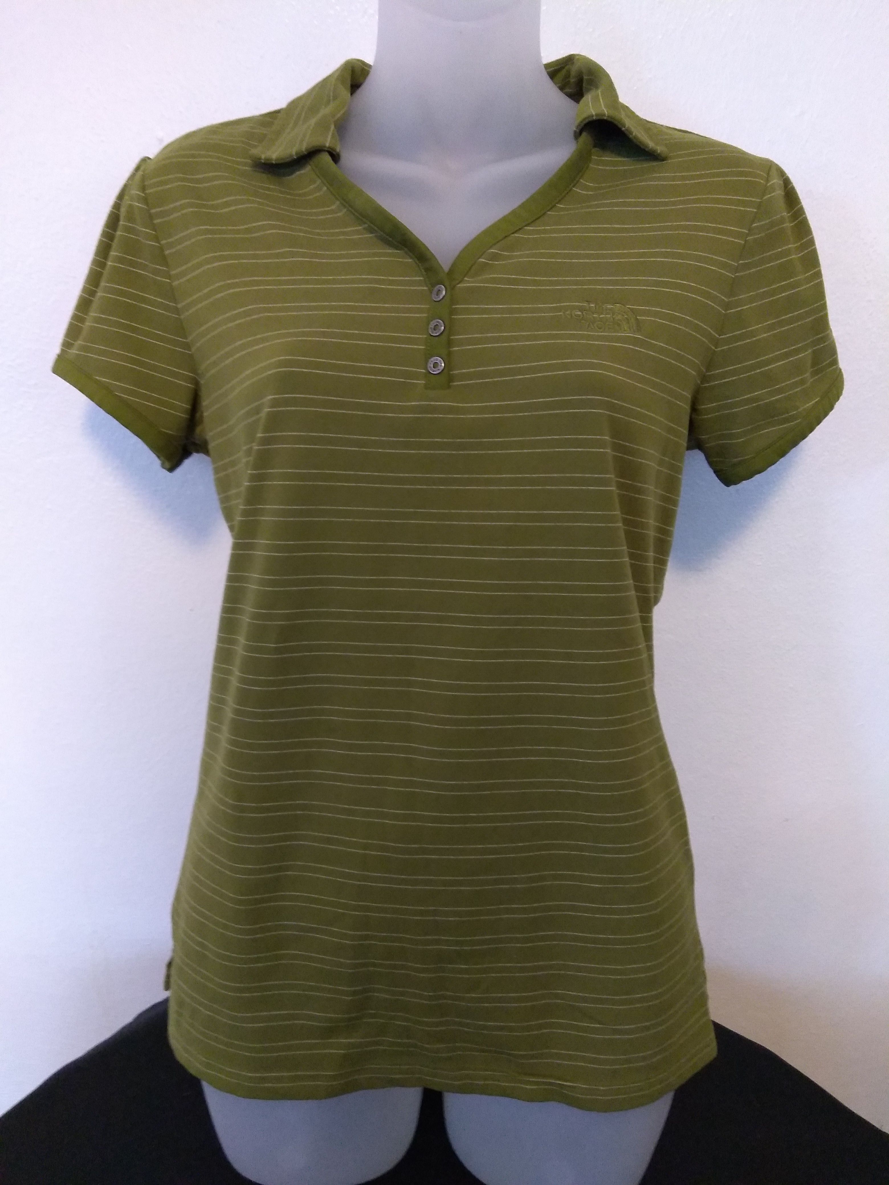 Medium The North Face Olive collar short sleeve shirt