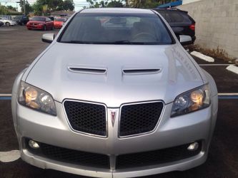 2009 Pondiac g8 (monthly payment between $200 $300)