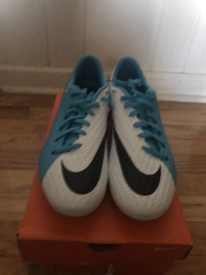Photo Nike cleats brand new never been worn size 11 cash only must pick up in Kennesaw off wade green road please serious buyers only price to sell