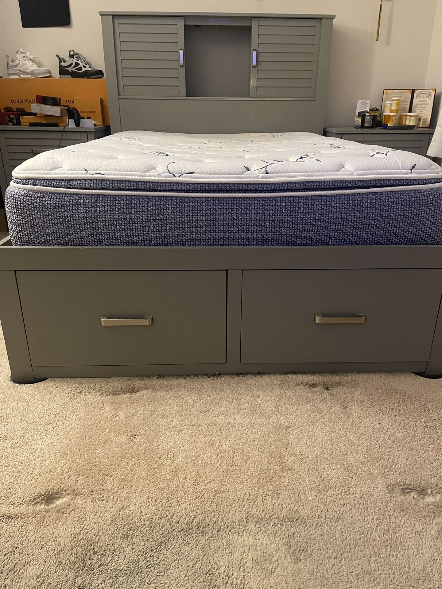 Full Size Bedroom Set
