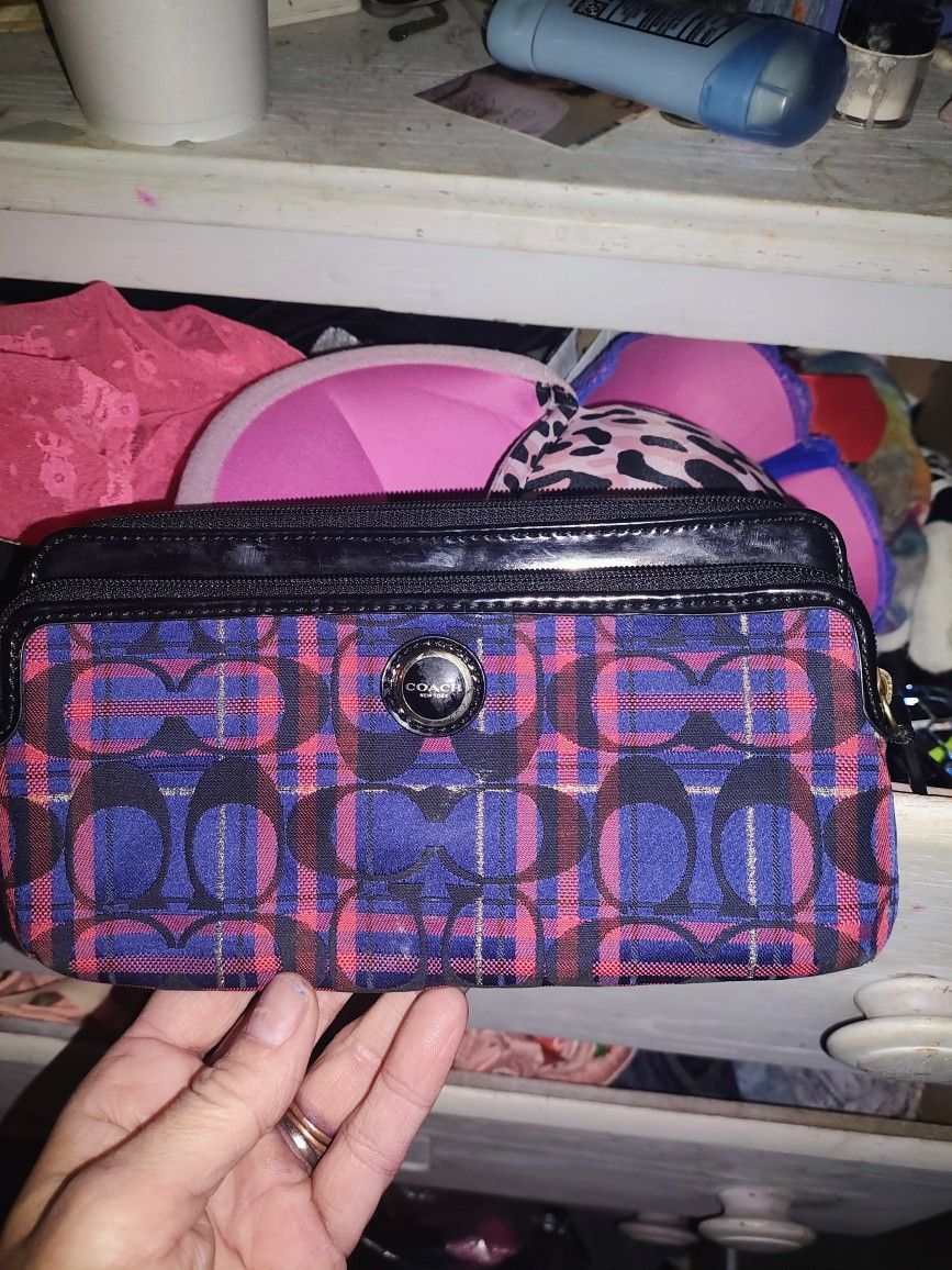 Coach Authentic Brand New Clutch