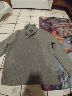 Banana republic man sweater size small
