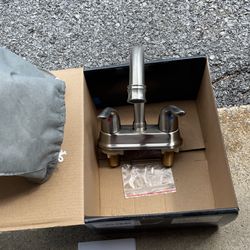 Two Handle Bathroom Sink Faucet 