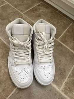 Nike Jordans Men Size 9