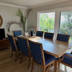 Designer Ding Table w 8 Chairs