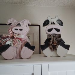 Wooden  Country Decor/ Cow And Pig Figurine Set
