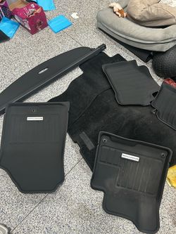 Kia Sportage Floor Mats and Cargo Cover Set
