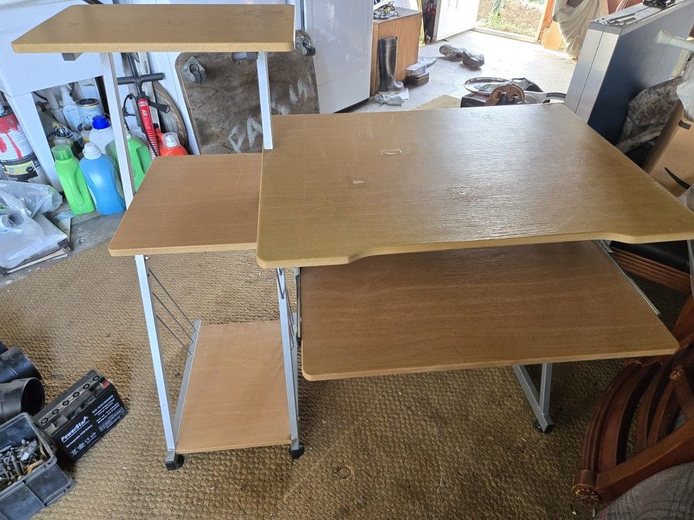 Computer Table