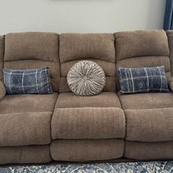 Ashley Brown 84-inch Reclining Sofa 