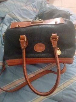 Dooney & Bourke purse