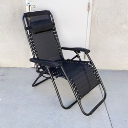 (Brand New) $40 Folding Zero Gravity Outdoor Recliner Patio Lounge Chair Adjustable Headrest Textilene Mesh - Black