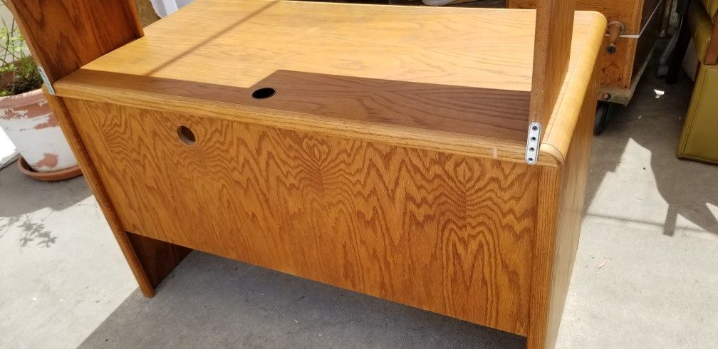 Desk And Hutch 2 Piece Wood With Keyboard Tray
