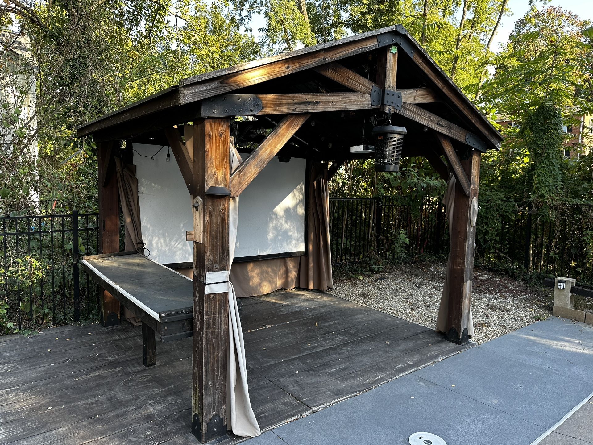 Outdoor Patio or Hot Tub Retreat - You Disassemble and Haul Away