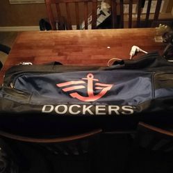 Large Dockers Duffle Bag With Wheels