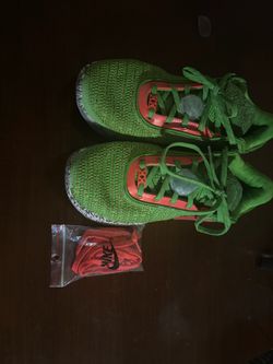 Men Size 10.5 - Nike LeBron
