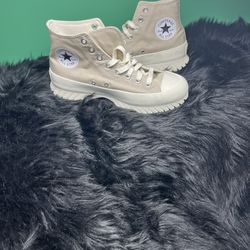 Converse Shoes / Unisex Men’s Size 8 Women’s 10