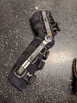 Knee Brace