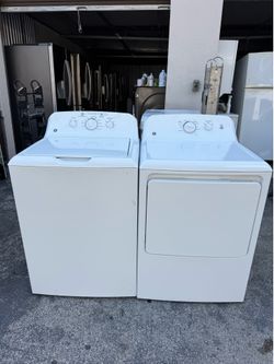 Washer and dryer good condition everything works fine