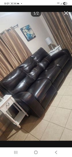 Real Leather Brown Recliner sofa Good Conditions cosco Regular $950