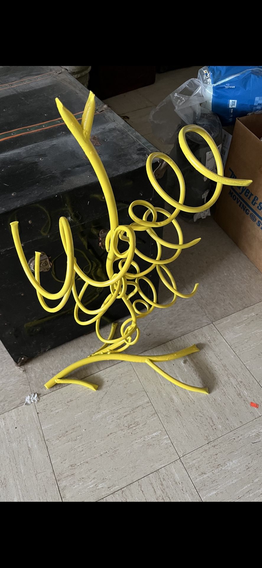 funky vintage style bottle holder