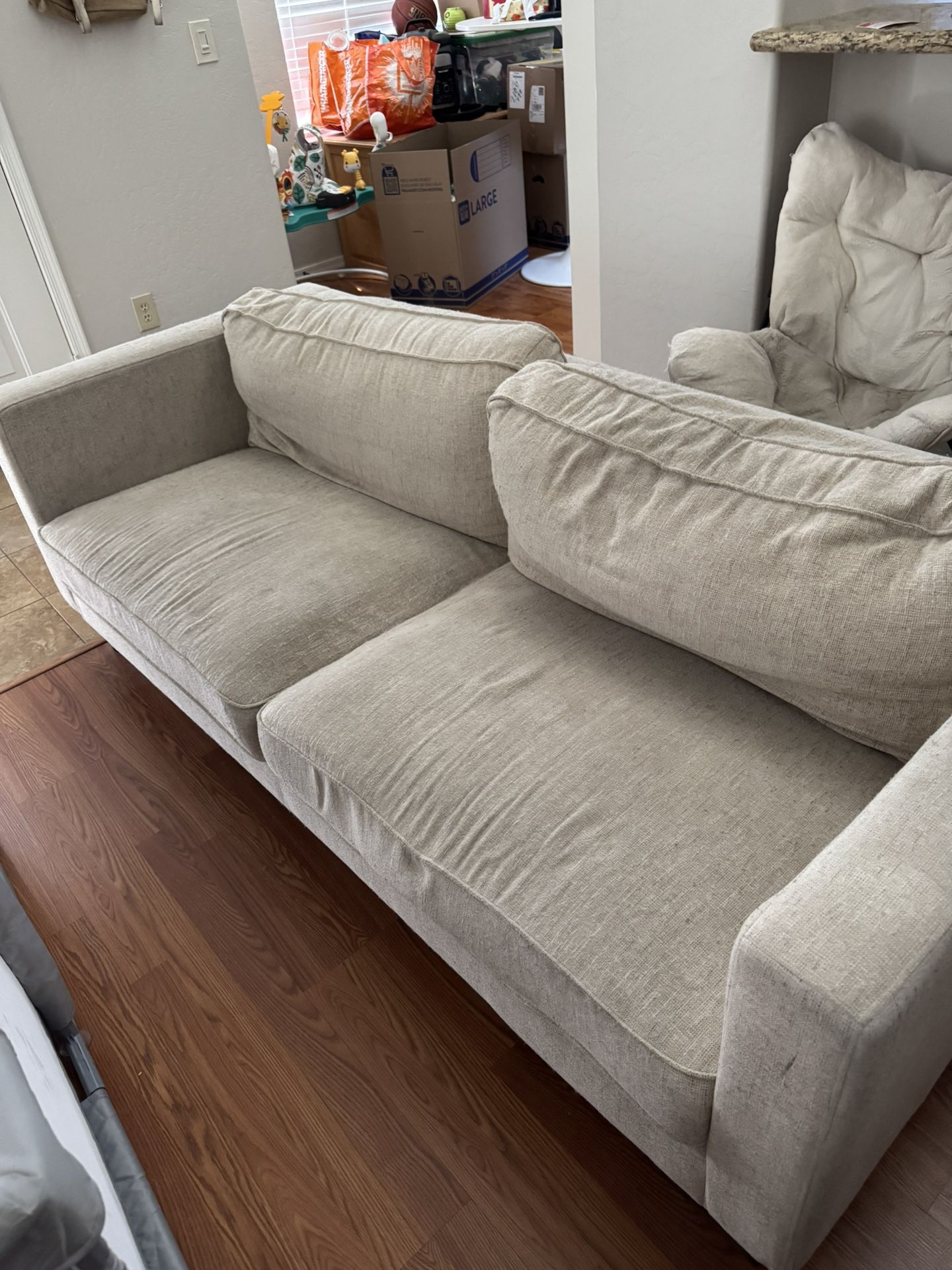 2 FREE COUCHES