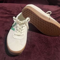 Ladies Shoes Vans