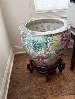 Beautiful oversized ginger jar