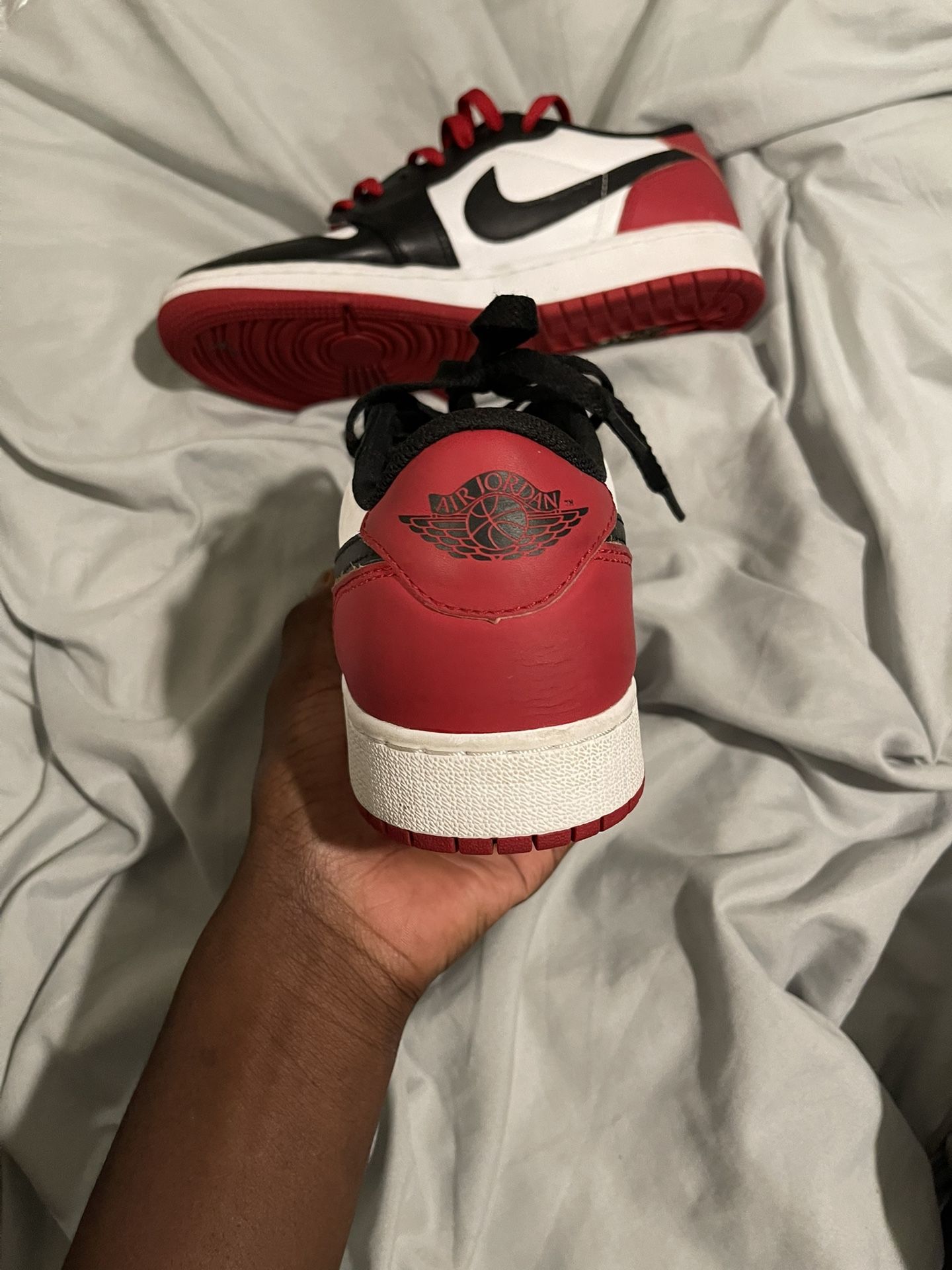 Jordan 1 Retro Low Og Black Toe 